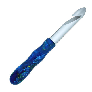 Jumbo Inline Crochet Hook Kit with straight aluminum hook and threaded post. Designed for thick yarns and easy handle turning using the Handle Anything System. 20mm size