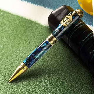 Pickleball Pen Kit AB. Lifestyle
