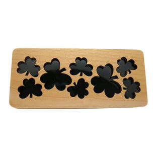Shamrock Window Pen Box
